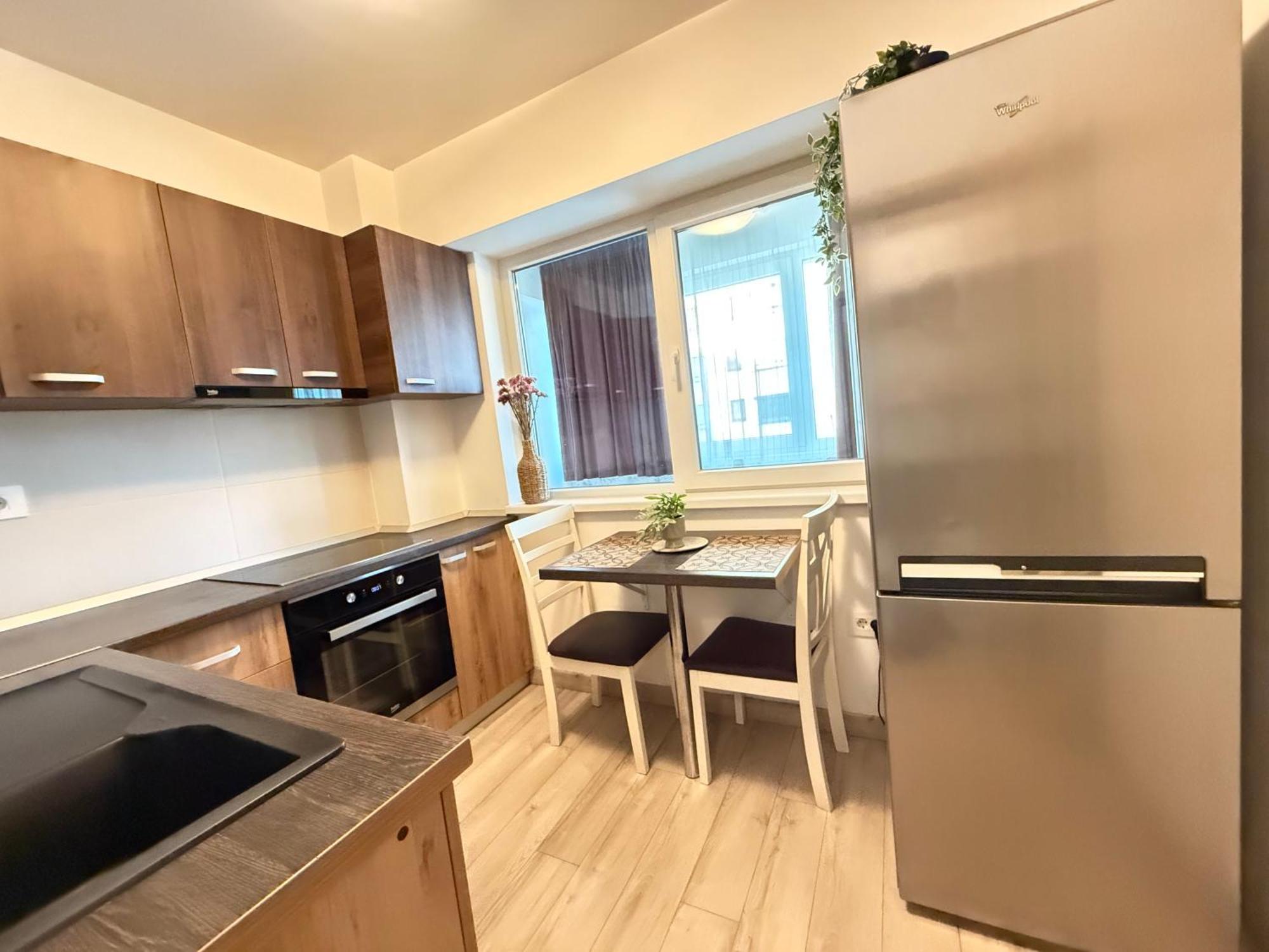 Smart Stay Studio With Free Parking Ясси Екстер'єр фото