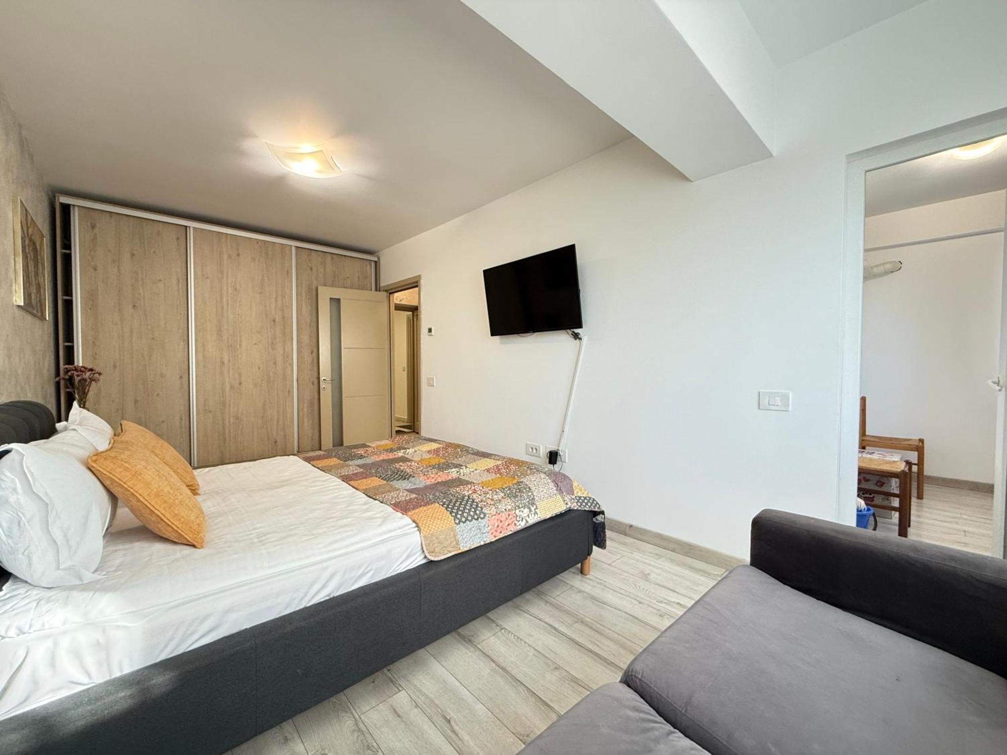 Smart Stay Studio With Free Parking Ясси Екстер'єр фото