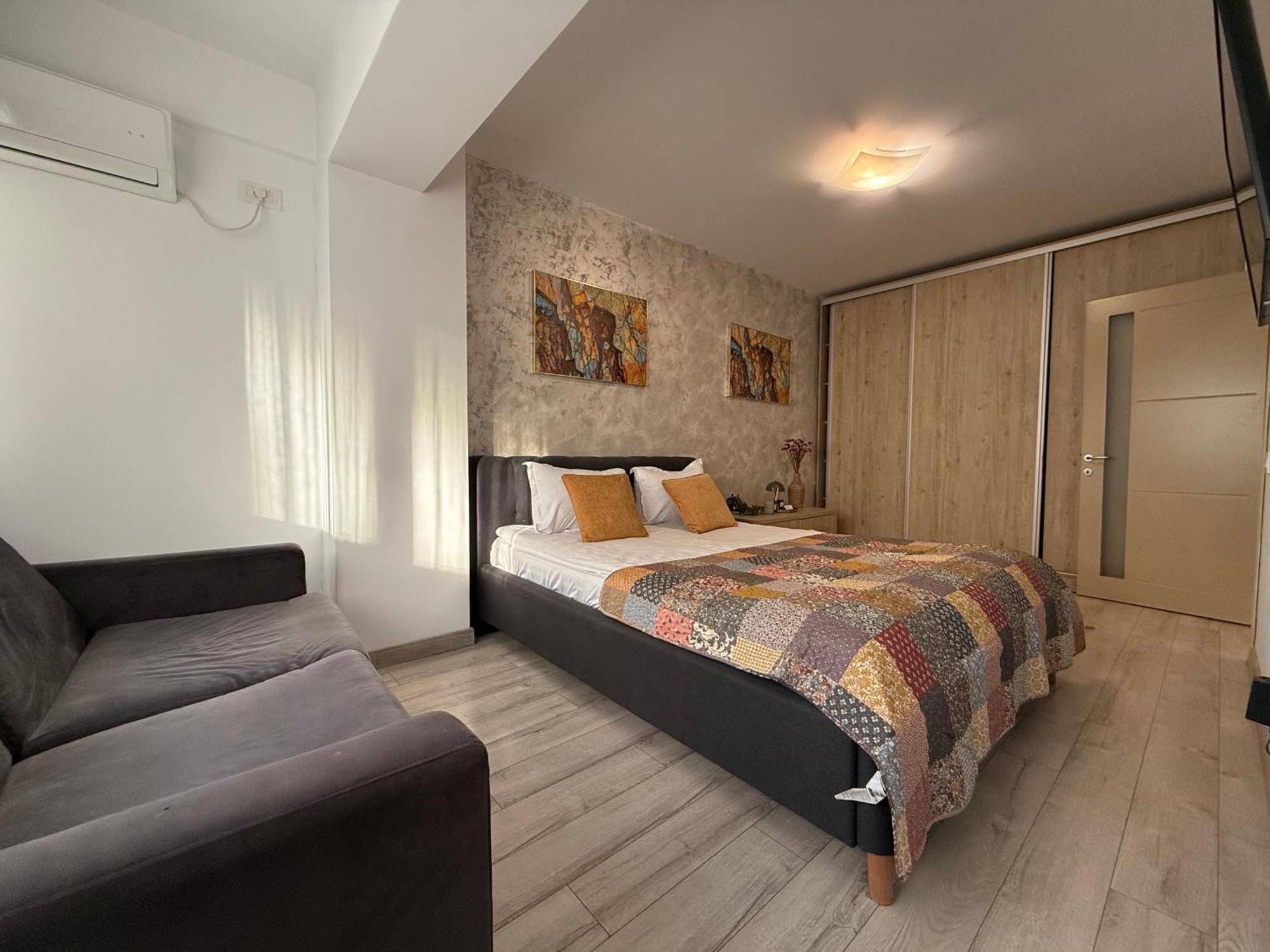Smart Stay Studio With Free Parking Ясси Екстер'єр фото